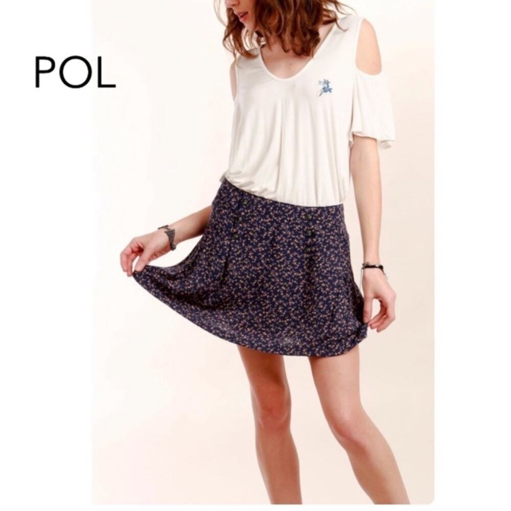 NWOT POL Button Detail A Line Mini Skirt Sz Small